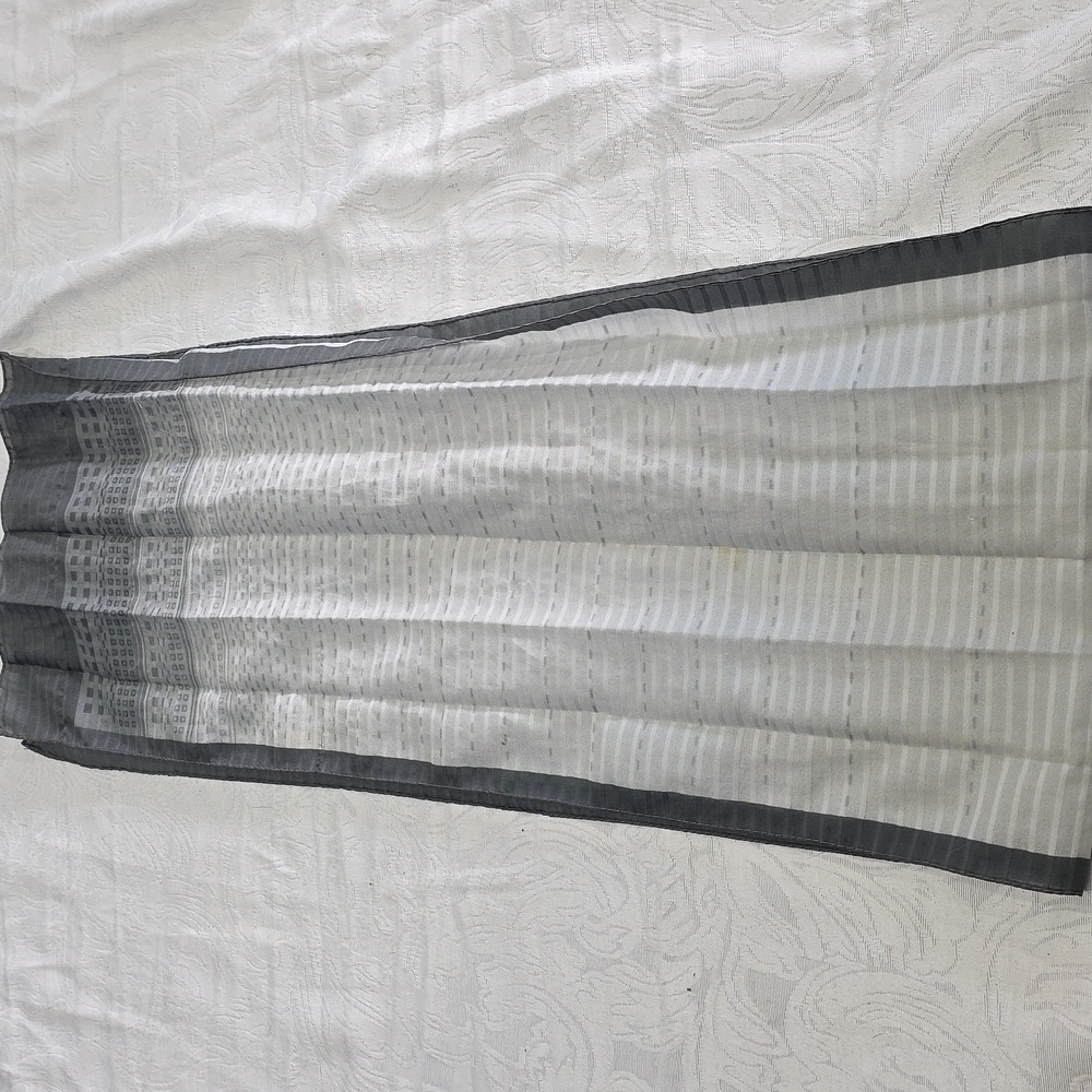 Gray Patterned Scarf - Picture 2 of 7